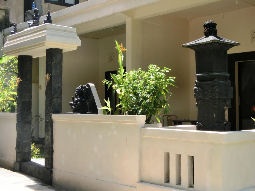 Latugu Homestay Ubud Exterior photo